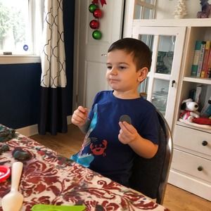 Meet your Posher, Elizabeth